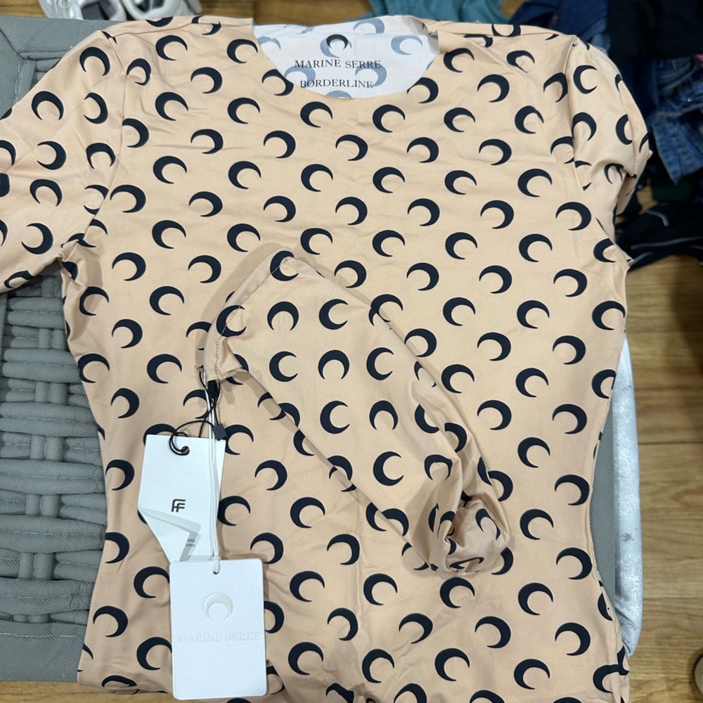 Marine serre top